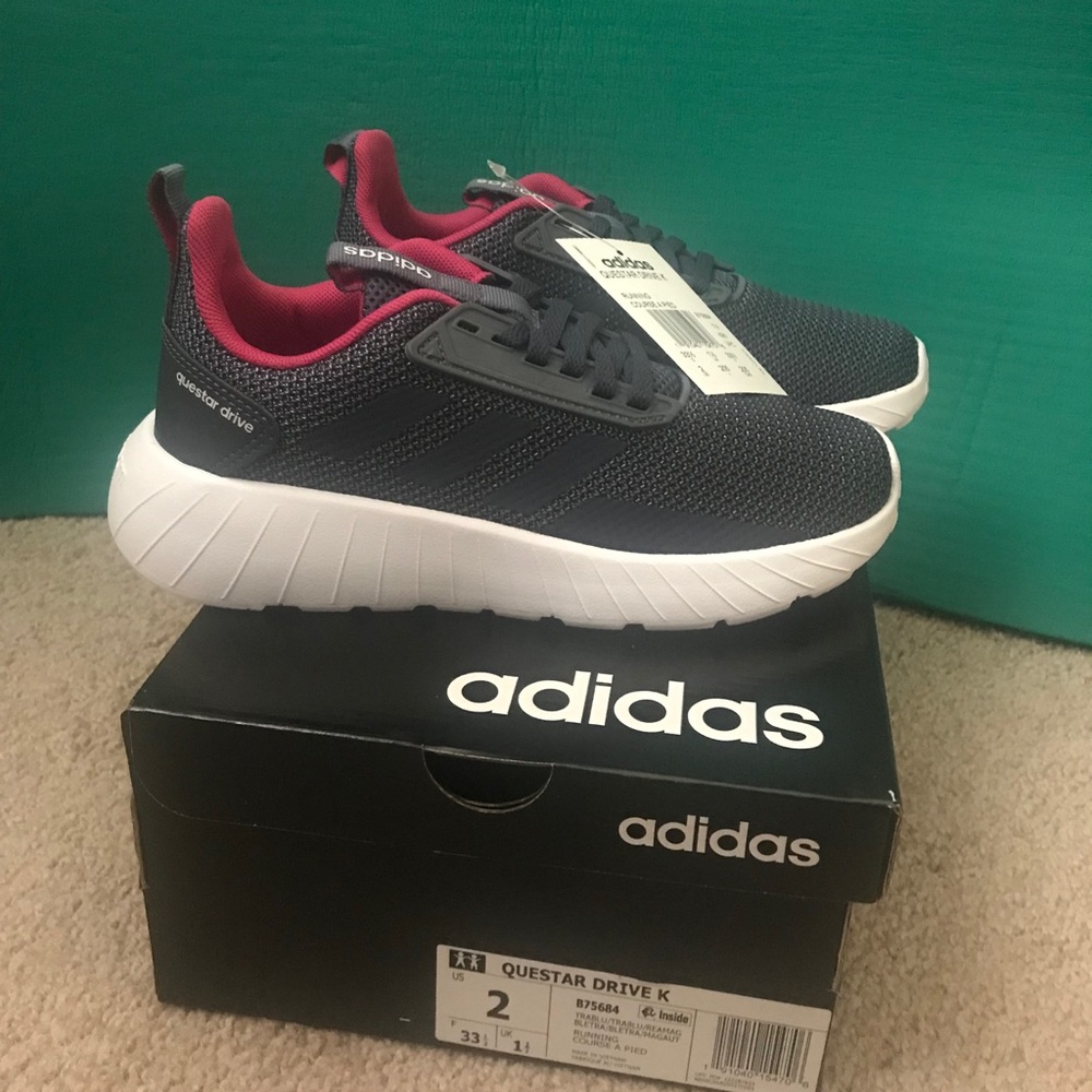 NWT adidas quester drive kid sneaker size 2